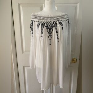 Terre Bleue Boho Embroidered Off the Shoulder Blouse women’s Size Large